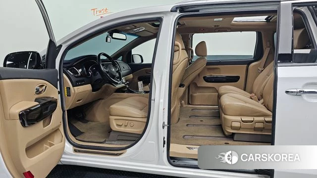 Kia The New Carnival id 4776441 из Кореи 20