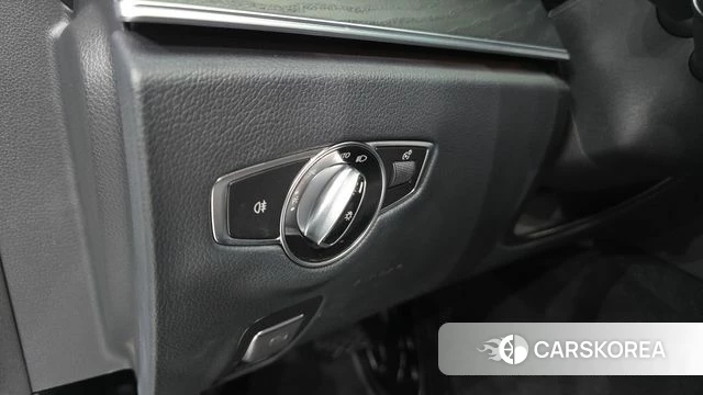 Mercedes-Benz E-Class W213 id 4536861 из Кореи 20