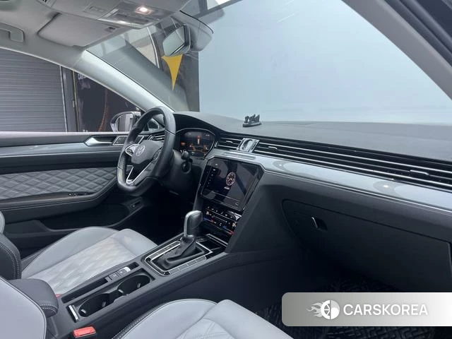 Volkswagen Magotan id 4263113 из Китая 20