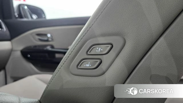 Kia The New Carnival id 4356688 из Кореи 20
