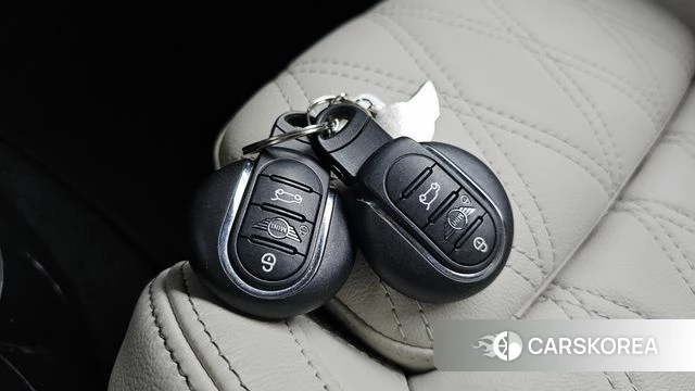 Mini Cooper S id 4665788 из Кореи 20