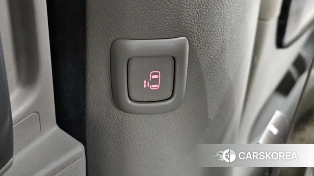 Kia All New Carnival id 4357013 из Кореи 21