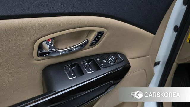 Kia The New Carnival id 4693841 из Кореи 21