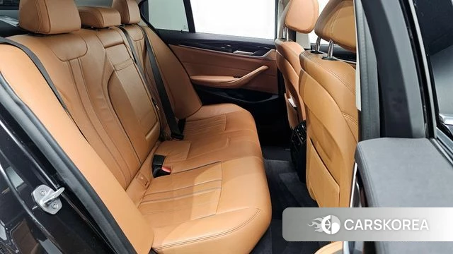 BMW 5 Series (G30) id 4251274 из Кореи 21