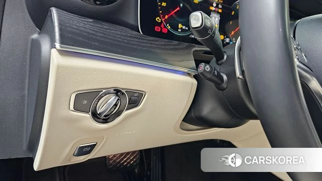 Mercedes-Benz E-Class W213 id 4608101 из Кореи 21