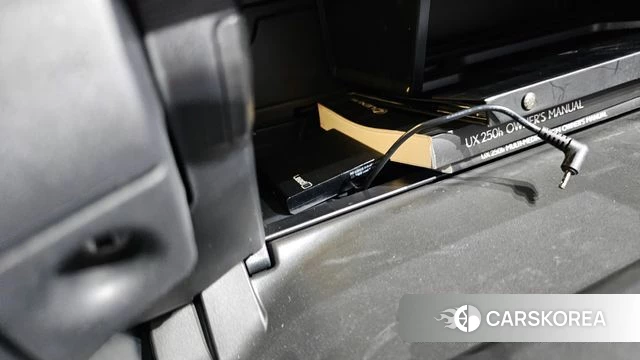 Lexus UX250h id 4250673 из Кореи 21