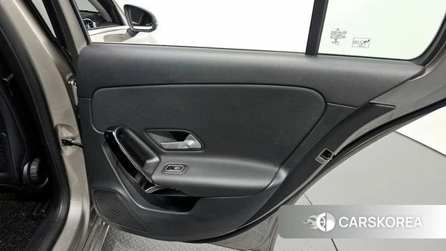 Mercedes-Benz A-Class W177 id 4268929 из Кореи 21