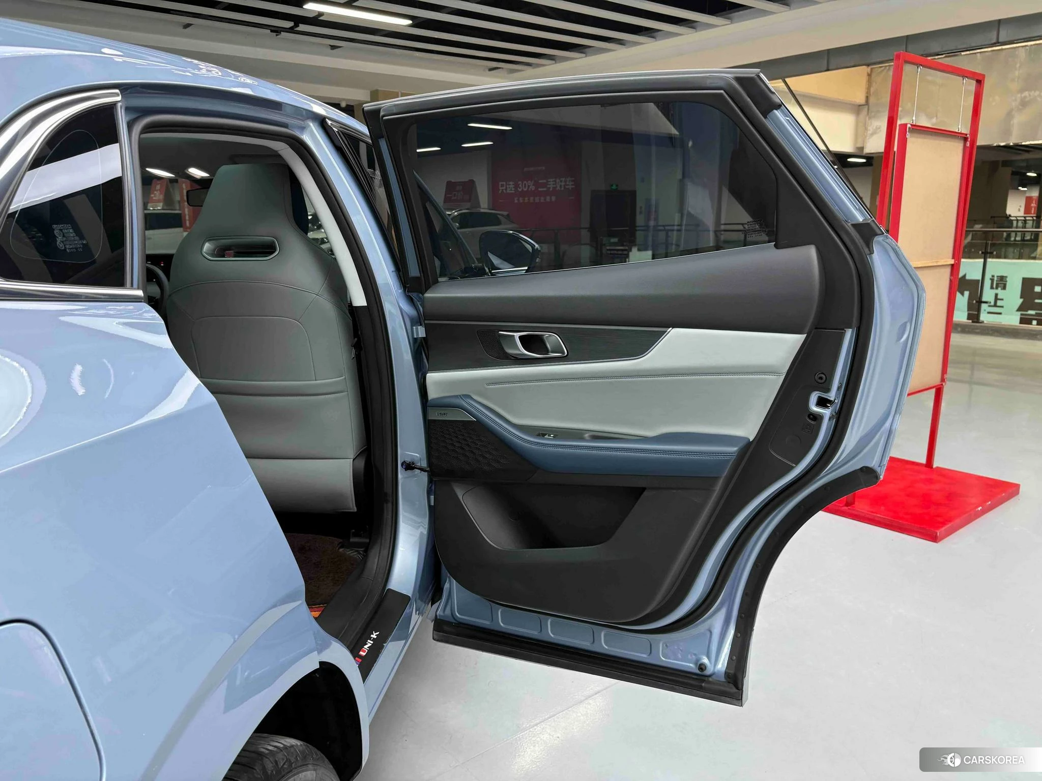 Chang'an UNI-K Smart iDD id 4461500 из Китая 21