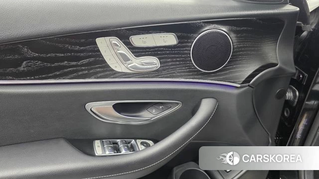 Mercedes-Benz E-Class W213 id 4784324 из Кореи 21