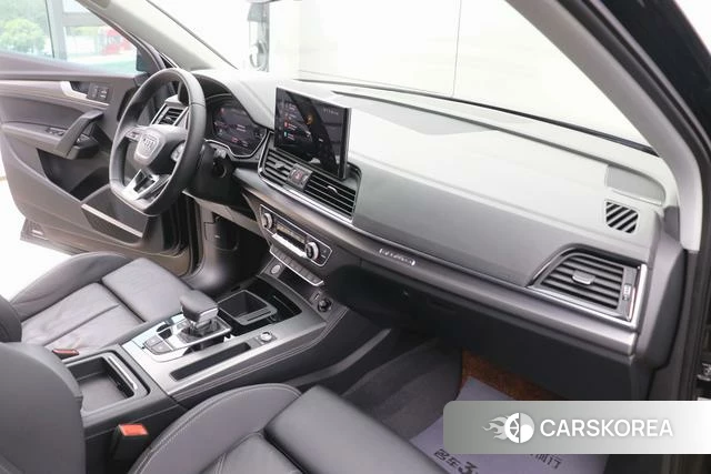 Audi Q5L id 4271920 из Китая 21