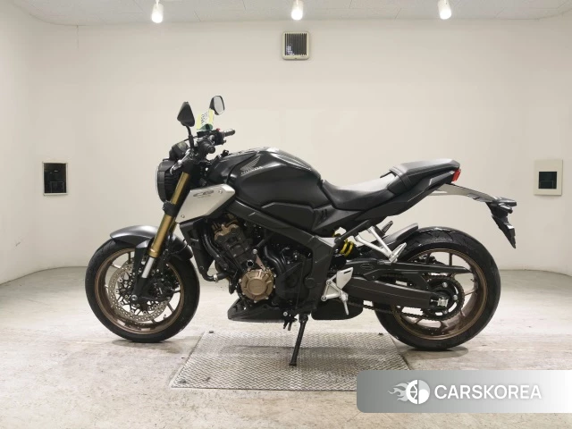 Проданный Honda CB650R id 4007084 из Японии, фото 21