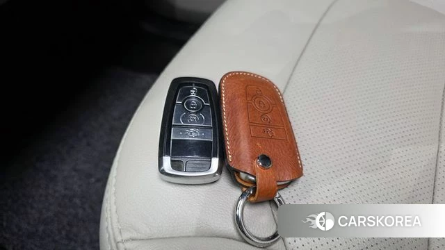 Ford Explorer id 4471628 из Кореи 21