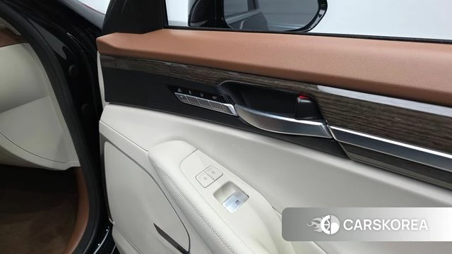 Genesis G90 id 4693170 из Кореи 21