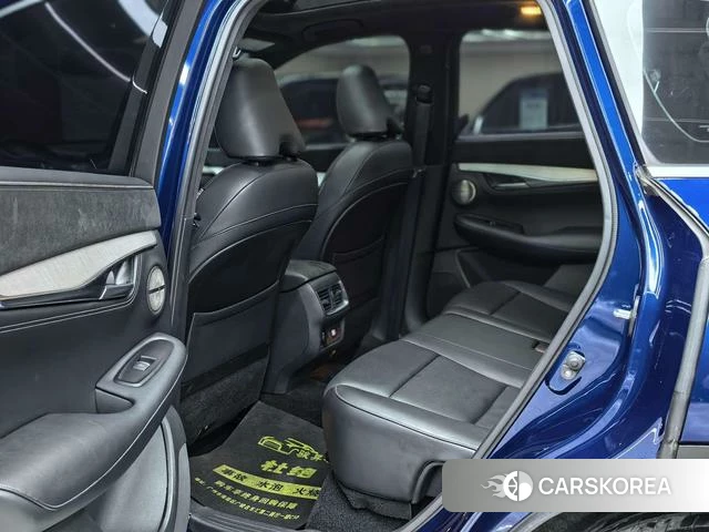 Infiniti QX50 id 4214073 из Китая 21