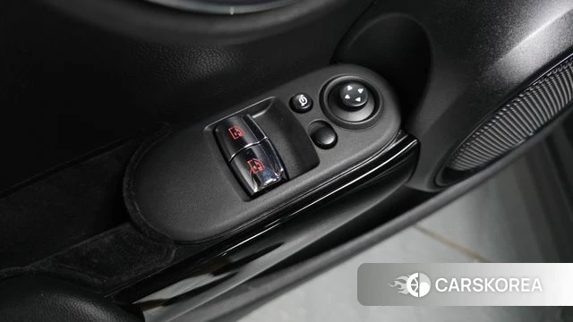 Mini Cooper Electric id 4774793 из Кореи 21