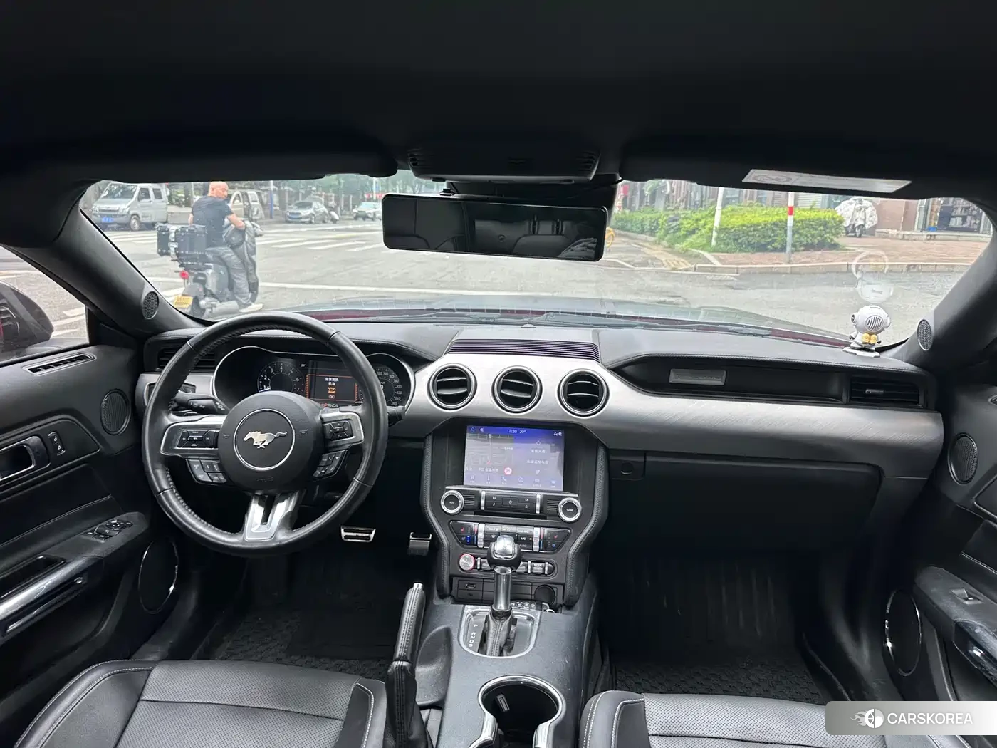 Ford Mustang id 4538693 из Китая 21