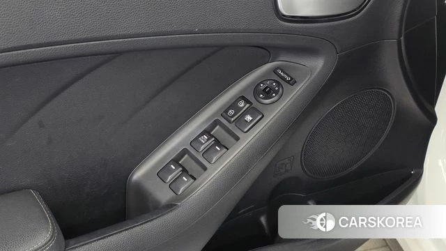 Kia The New K3 id 4521040 из Кореи 21