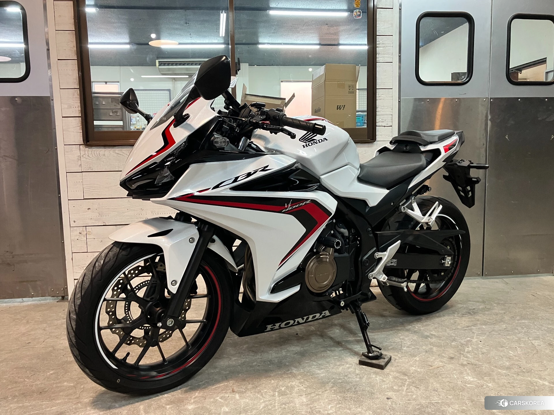 Проданный Honda CBR400R ABS id 4347790 из Японии, фото 21