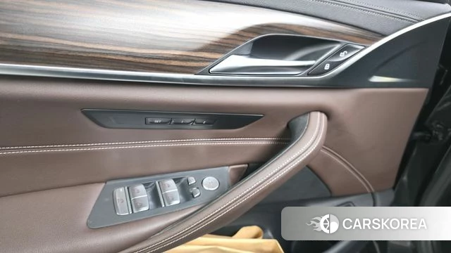 BMW 5 Series (G30) id 4727257 из Кореи 21