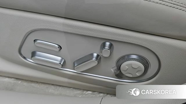 Genesis G90 (RS4) id 4735220 из Кореи 21