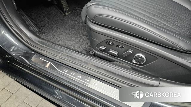 Hyundai Grandeur Hybrid (GN7) id 4279927 из Кореи 21