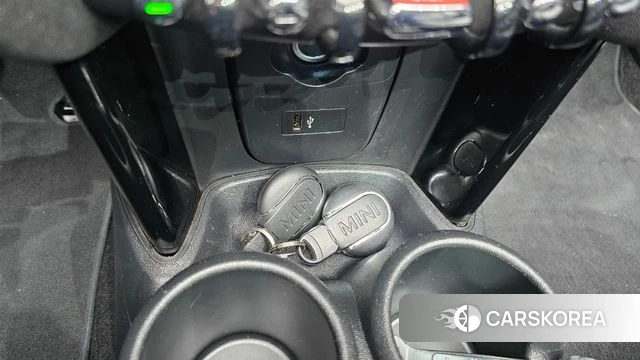 Mini Cooper Convertible id 4354395 из Кореи 21