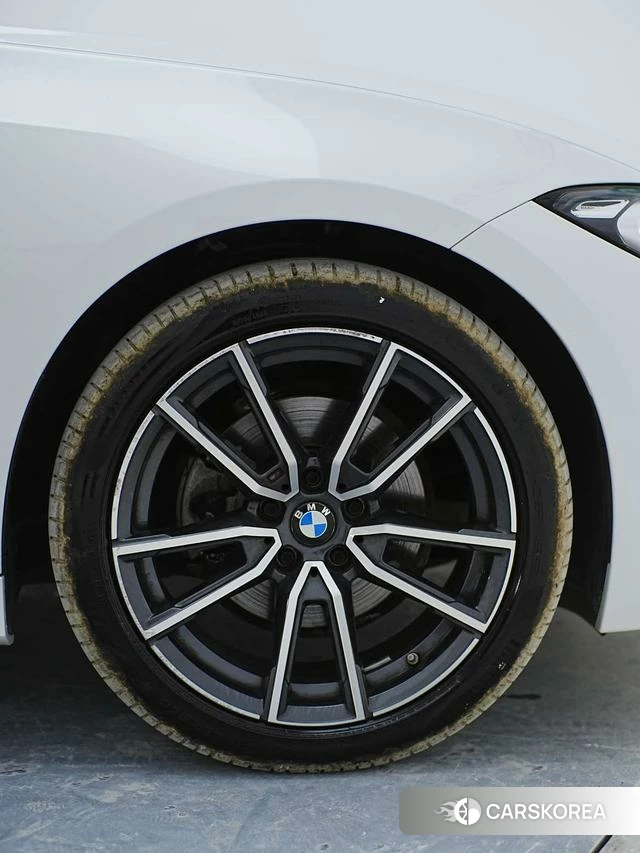 BMW 3 series id 4299590 из Китая 21