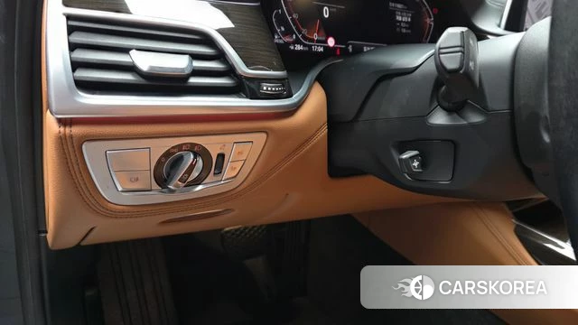BMW 7 Series (G11) id 4244381 из Кореи 21