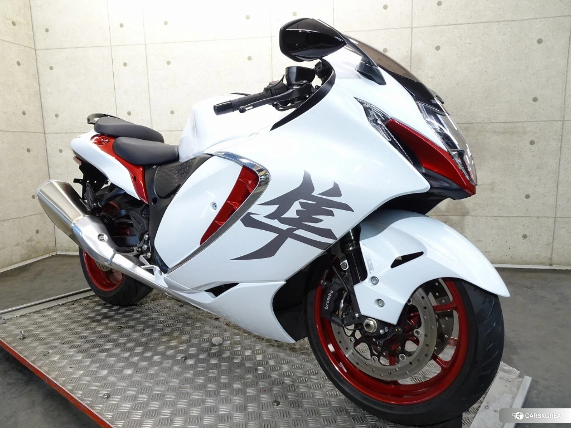 Suzuki GSX1300R HAYABUSA id 4380126 из Японии 21