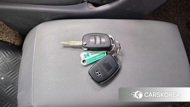 Hyundai The New Grand Starex id 4284654 из Кореи 21