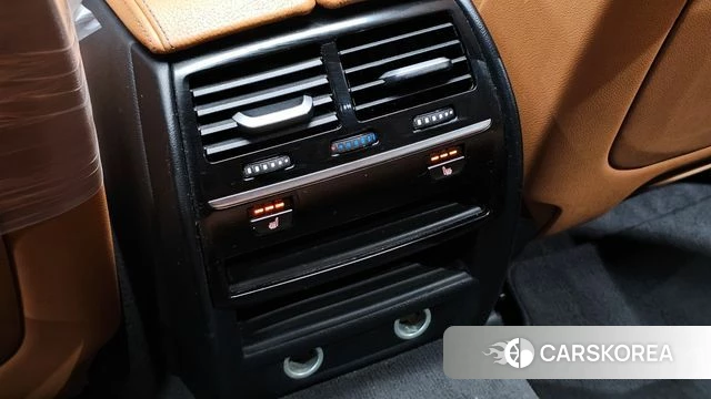 BMW 5 Series (G30) id 4642973 из Кореи 21