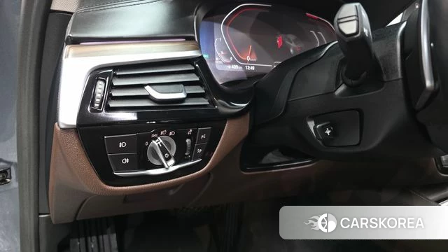 BMW 5 Series (G30) id 4864861 из Кореи 21