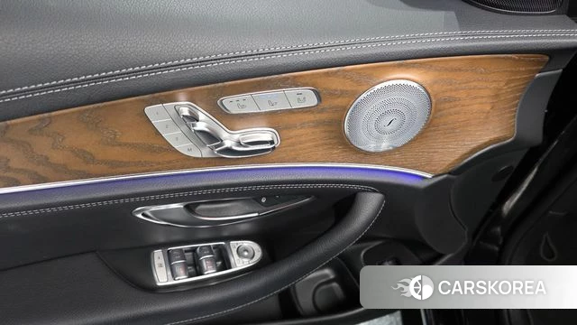 Mercedes-Benz E-Class W213 id 4424782 из Кореи 21