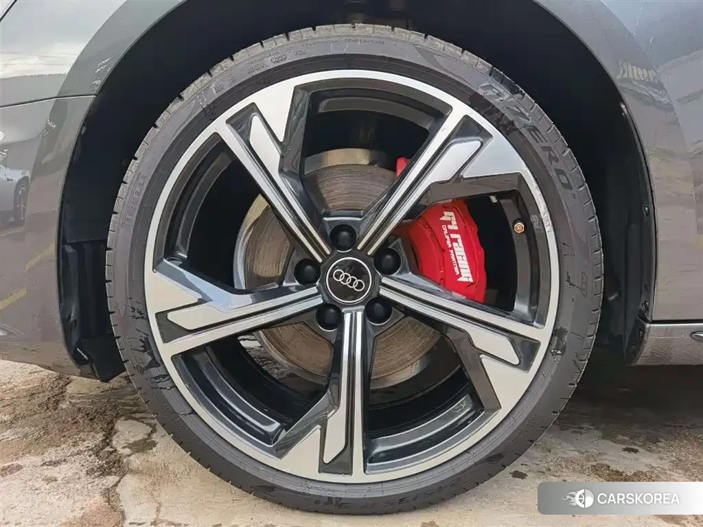 Audi A4L id 4599614 из Китая 21