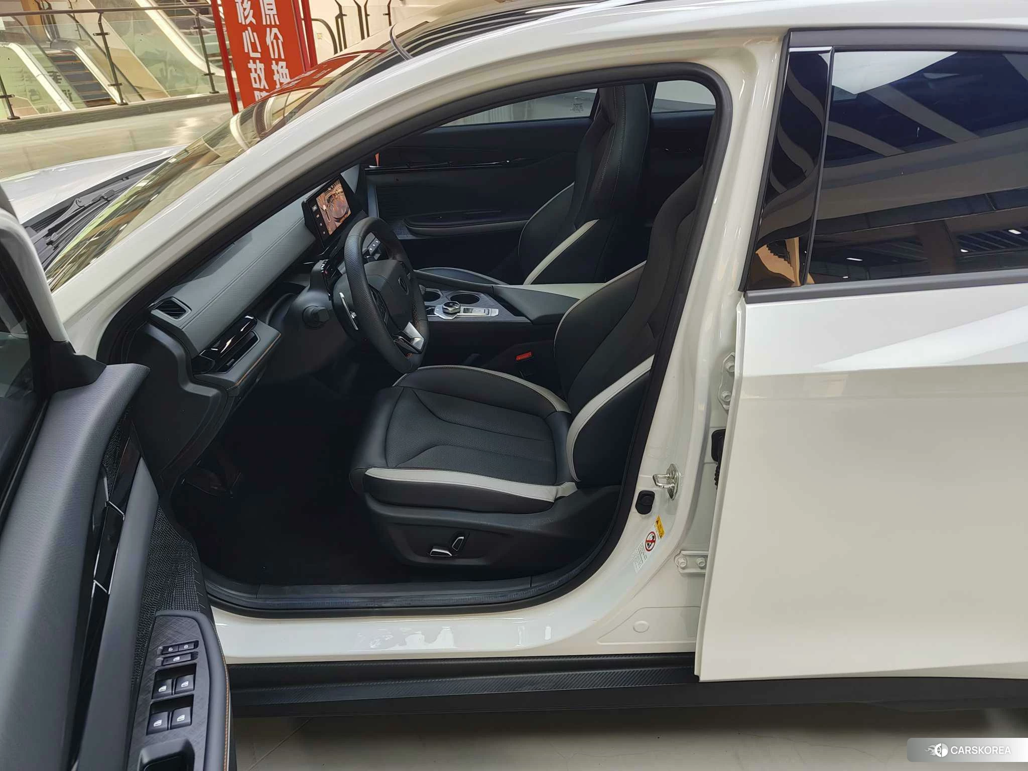 Chang'an UNI-V id 4468006 из Китая 21