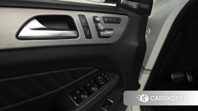 Mercedes-Benz GLE - Class W166 id 4785857 из Кореи 21