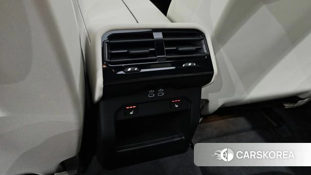 BMW 5 Series (G60) id 4291691 из Кореи 21