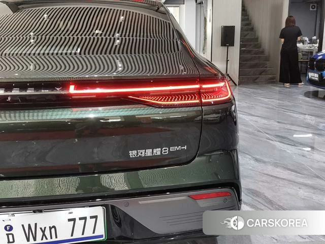 Geely Galaxy Galaxy Sparkle 8 PHEV id 4220909 из Китая 21