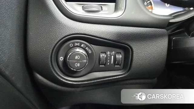 Jeep Renegade id 4490077 из Кореи 21