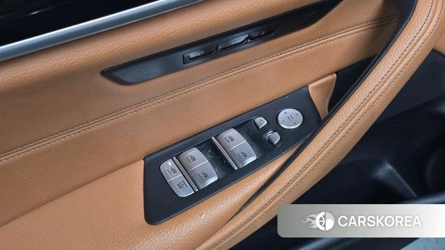 BMW 5 Series (G30) id 4750089 из Кореи 21