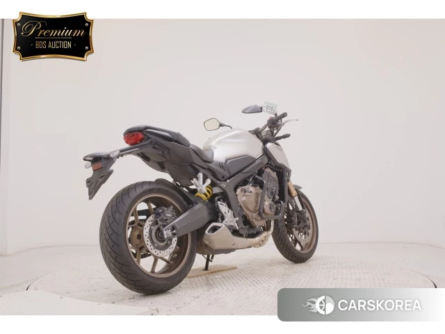 Проданный Honda CB650R id 4255697 из Японии, фото 21