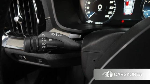 Volvo V60 Cross-Country 2nd Generation id 4304677 из Кореи 21