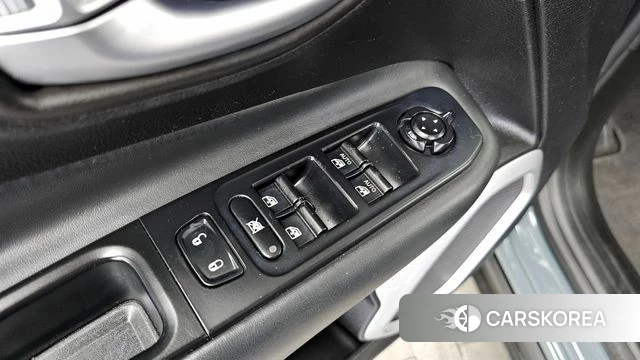Jeep Renegade id 4615286 из Кореи 21