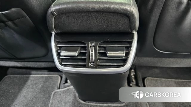 Hyundai The New Grandeur IG Hybrid id 4337861 из Кореи 21
