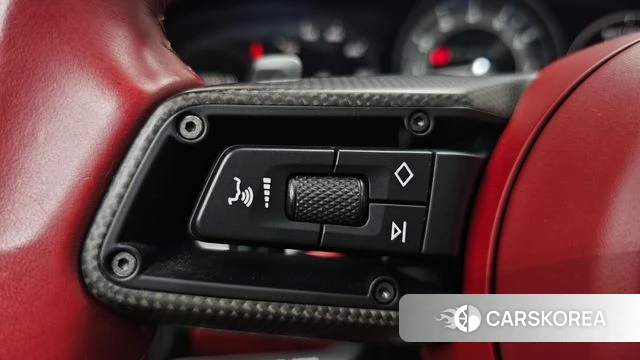 Porsche 911(992) id 4529252 из Кореи 21