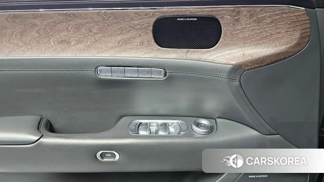 Genesis G90 (RS4) id 4230992 из Кореи 21