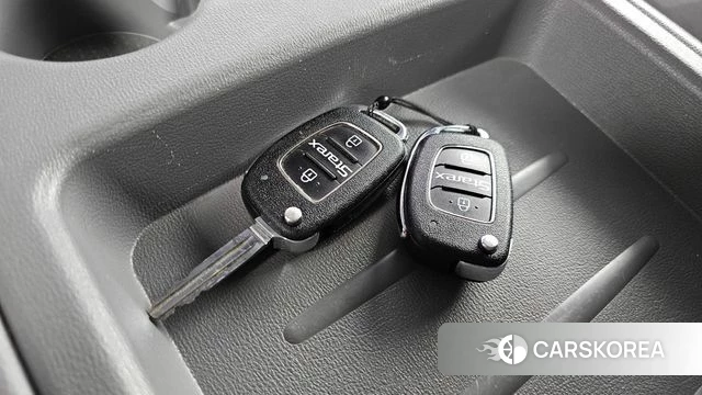 Hyundai The New Grand Starex id 4543743 из Кореи 21