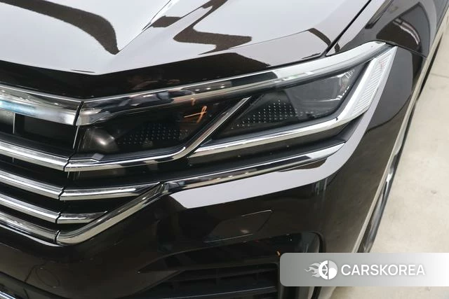 Volkswagen Touareg id 4261683 из Китая 21
