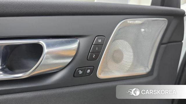 Volvo XC60 second Generation id 4635111 из Кореи 21