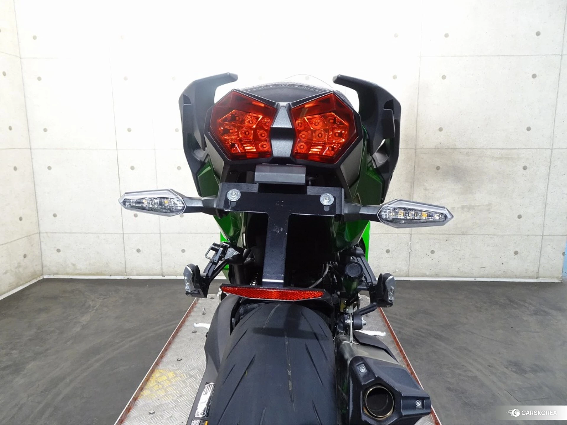 Kawasaki NINJA H2 SX SE id 4192763 из Японии 21